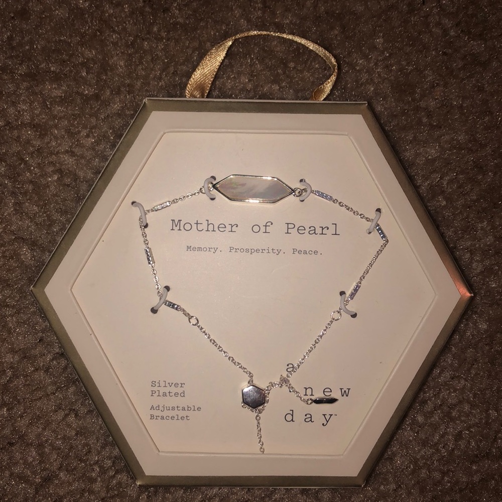 Bracelet